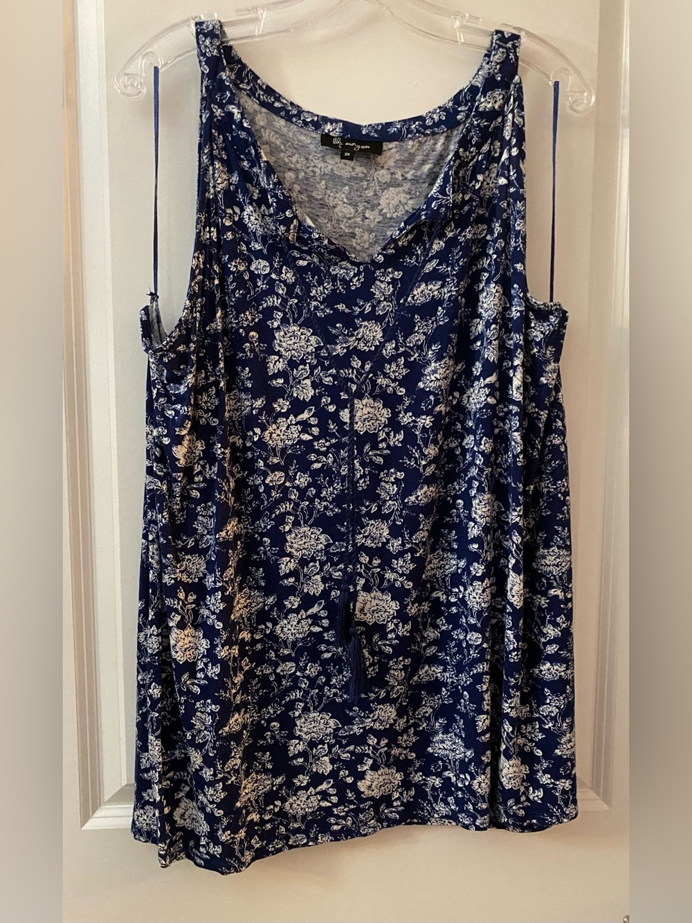 NWOT Navy and White Floral Cold-Shoulder V-Neck Tank